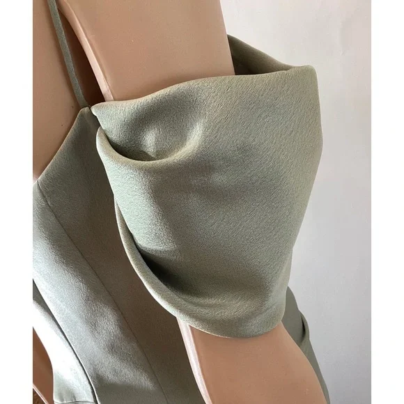 RASARIO CUTOUT OFF THE SHOULDER MIDI DRESS - Picture 7 of 8